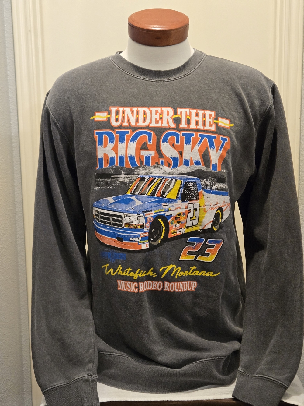 Outriders, Charcoal 'Under The Big Sky' Music Rodeo Roundup Crewneck Sweater, M